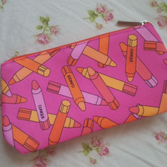 Clinique pink tones lipstick cosmetic/makeup bag - Picture 2 of 3